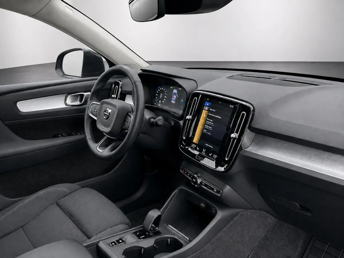 1.5 T4 Inscription Expression SoH 90% Navigatie Apple Carplay Android Auto Camera Parkeerhulp Cruise Control Stoel- en stuurverwarming Full led Elektrische achterklep Climate Control Lichtme