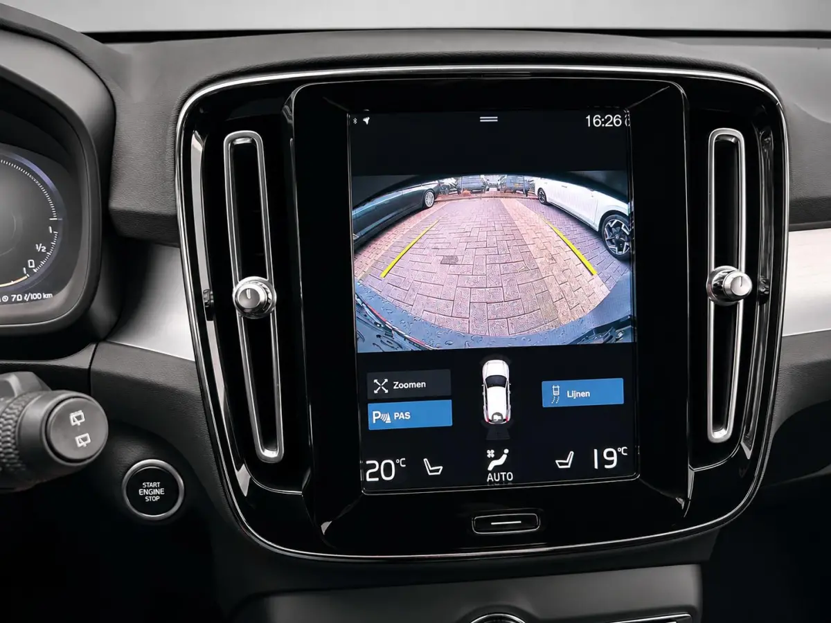 1.5 T4 Inscription Expression SoH 90% Navigatie Apple Carplay Android Auto Camera Parkeerhulp Cruise Control Stoel- en stuurverwarming Full led Elektrische achterklep Climate Control Lichtme