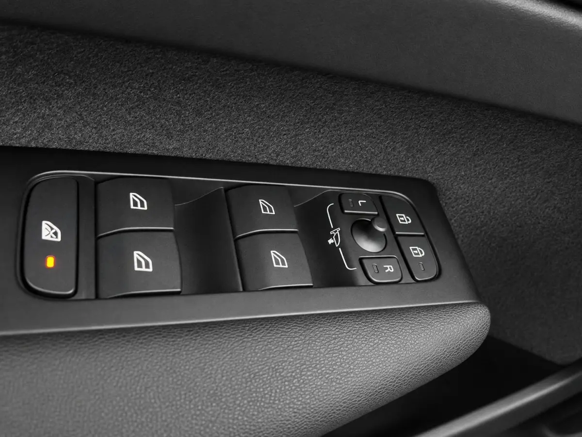 1.5 T4 Inscription Expression SoH 90% Navigatie Apple Carplay Android Auto Camera Parkeerhulp Cruise Control Stoel- en stuurverwarming Full led Elektrische achterklep Climate Control Lichtme