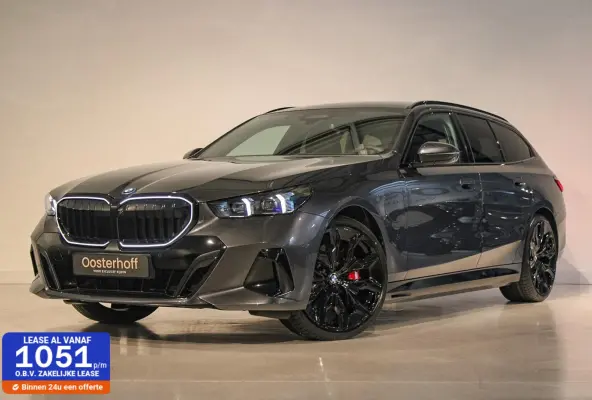 550e xDrive PANO | B&W | 4w-best | TREKH