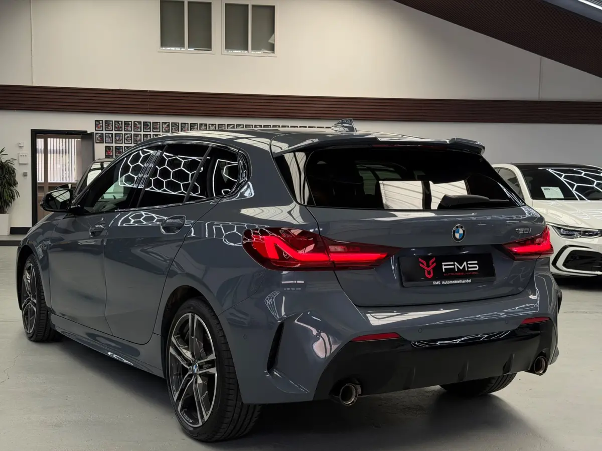 120i M-Pakket CarPlay Camera