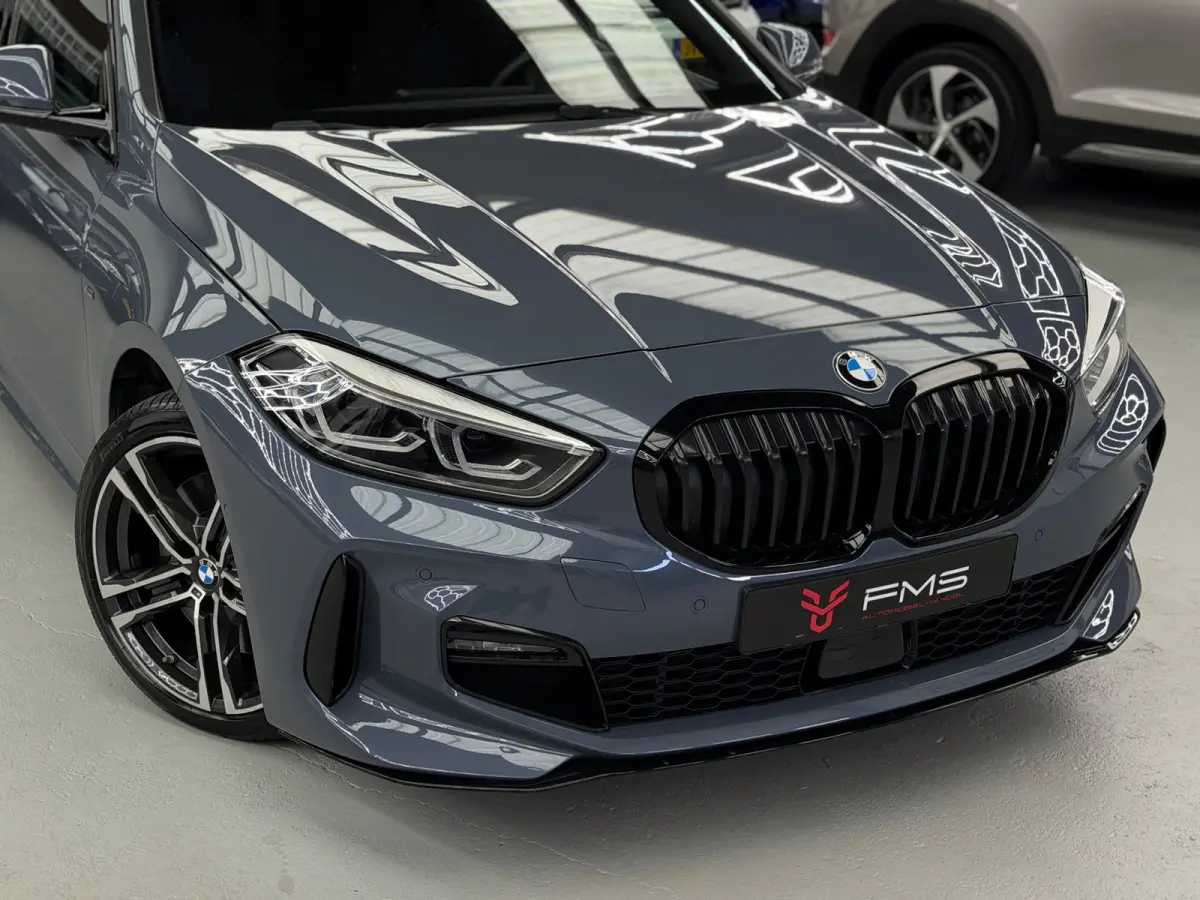 120i M-Pakket CarPlay Camera