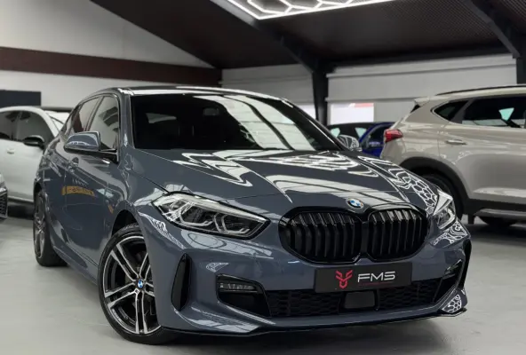 120i M-Pakket CarPlay Camera