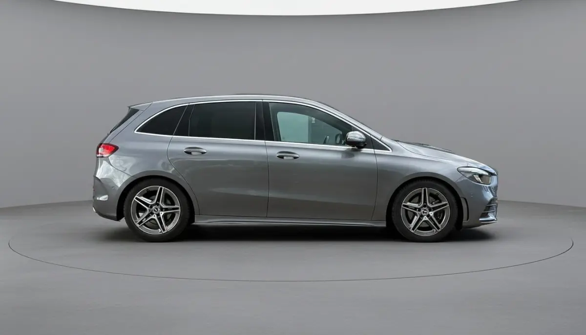 220 4MATIC Premium Plus AMG Styling