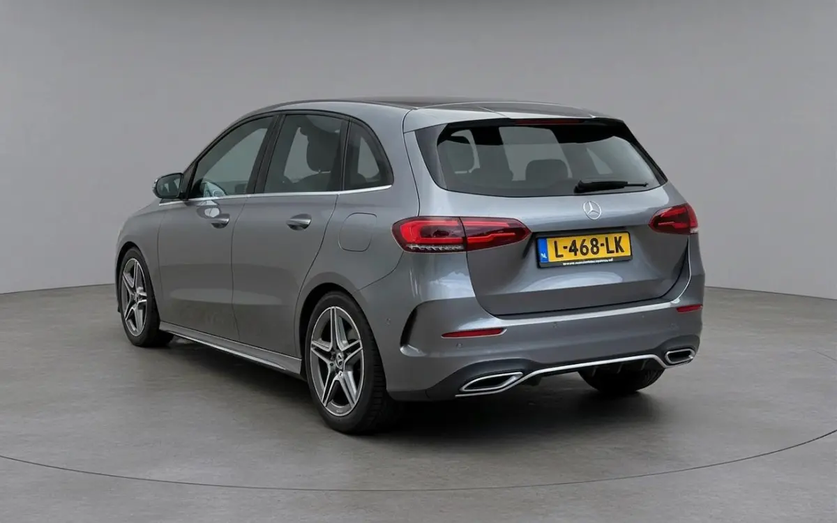 220 4MATIC Premium Plus AMG Styling