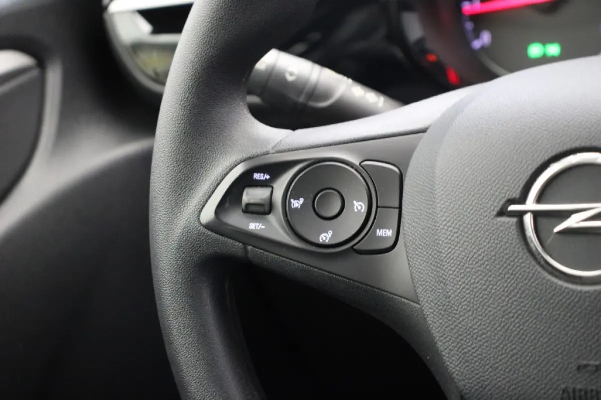 1.2 Edition - Carplay, Cruise, PDC