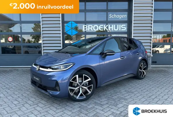 Style | Airconditioning automatisch, 2-zone (Climatronic) | Automatische afstandsregeling (Adaptive Cruise Control) | Buitenspiegels elektrisch instel-, verwarm- en inklapbaar