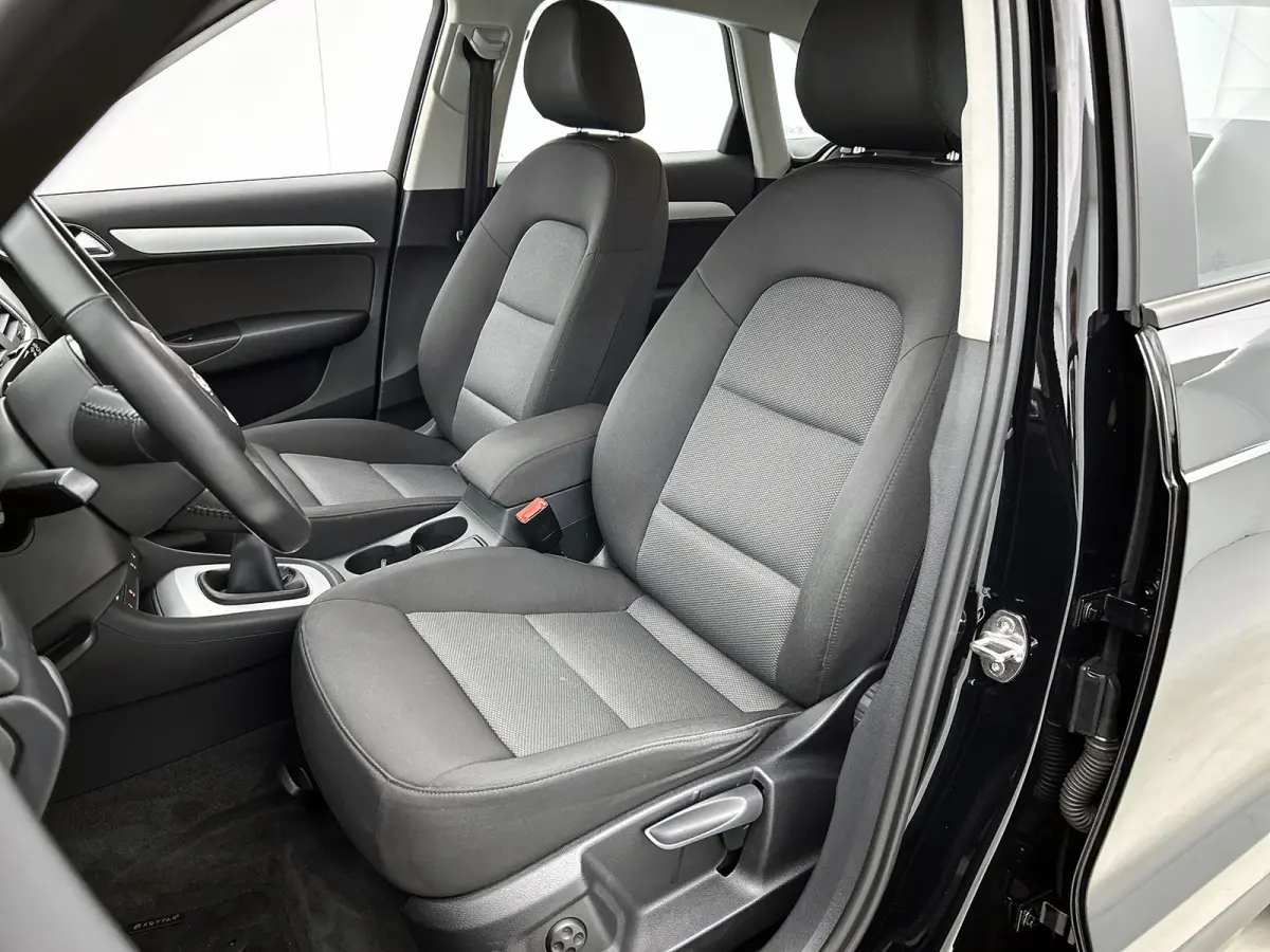 1.4 TFSI Pro Line (Goed OndH, Trekhaak, Navi, StoelV, Parkeersensoren V+A, Climate Con, Etc)