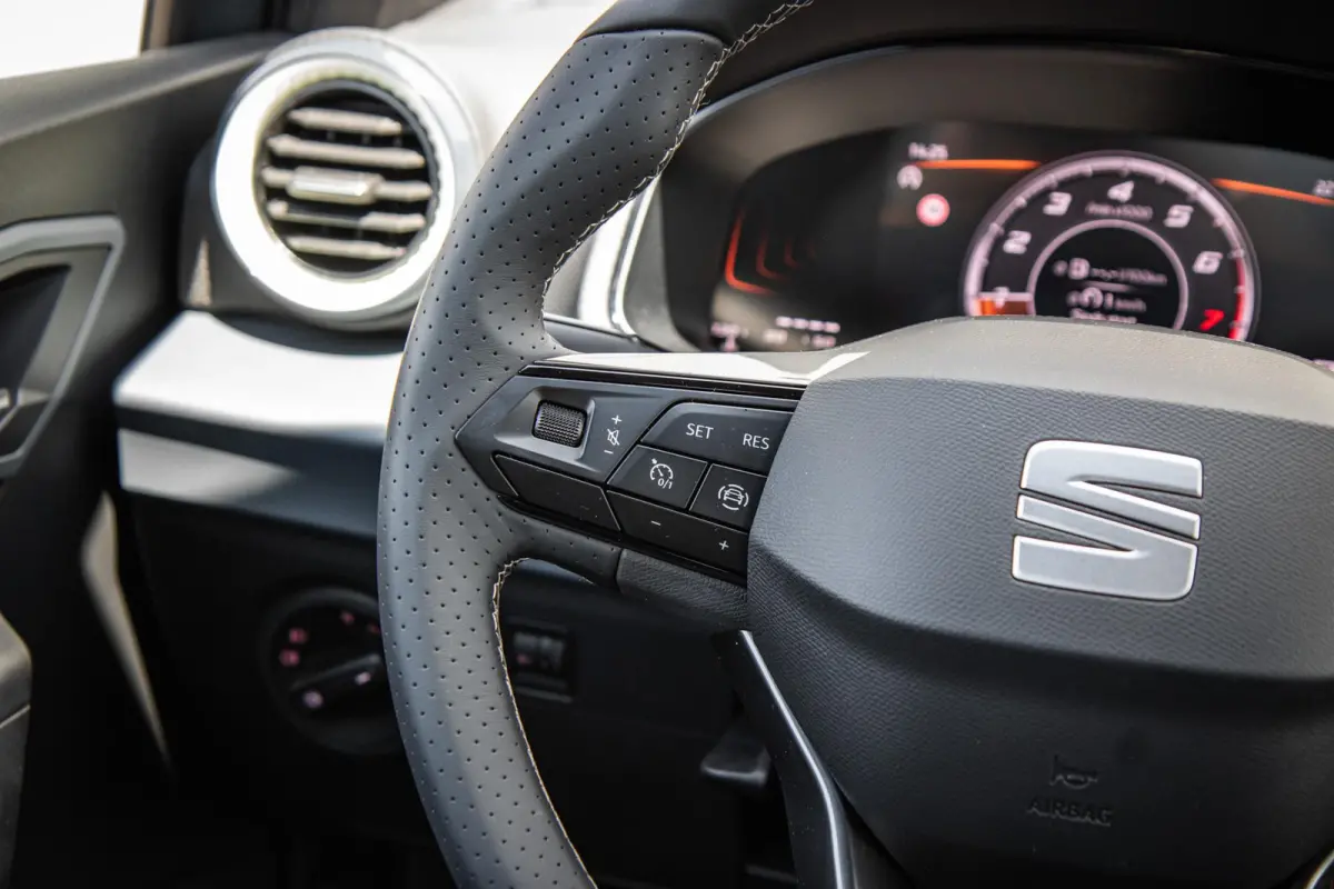1.0 EcoTSI 95pk Style | Apple Carplay/Android Auto | Full LED | Parkeersensor Achter