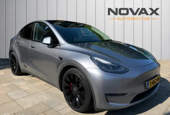 Performance 2023 AWD 75 kWh