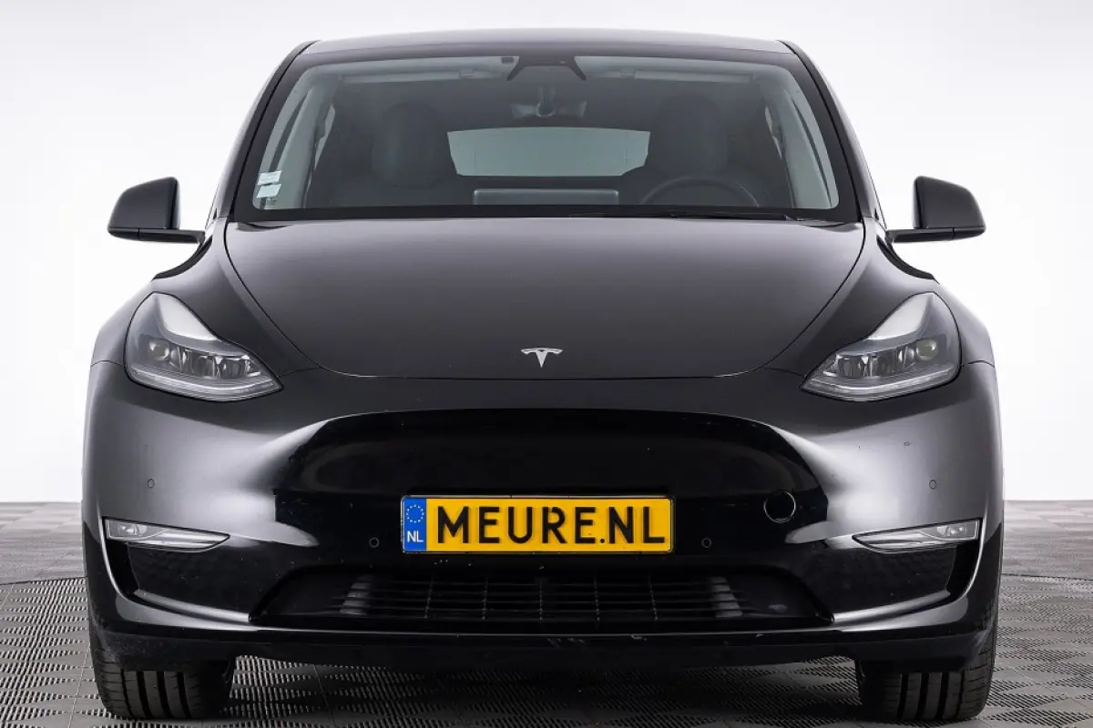 Long Range AWD 75 kWh | BLACK | 20 INCH | PANORAMADAK | LEDER !