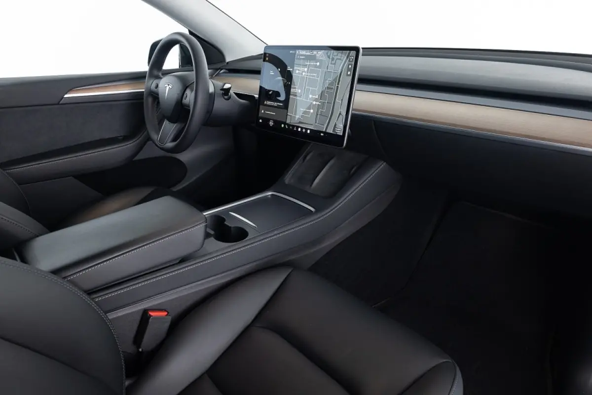 Long Range AWD 75 kWh | BLACK | 20 INCH | PANORAMADAK | LEDER
