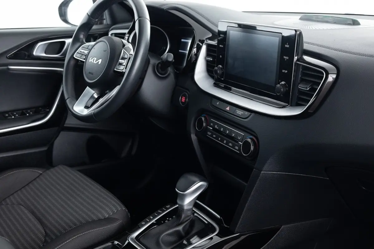 1.6 GDi PHEV DynamicLine | CARPLAY | Full LED | ECC !