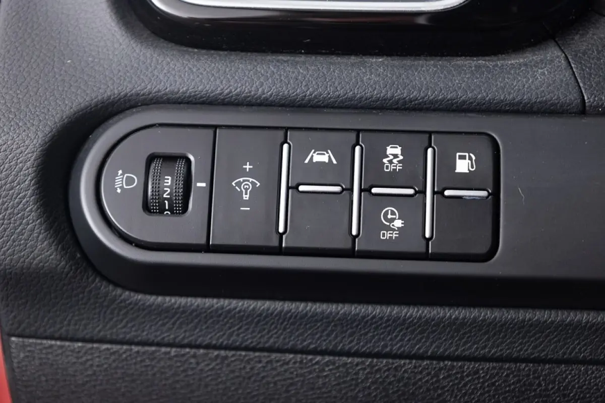 1.6 GDi PHEV DynamicLine | CARPLAY | Full LED | ECC !