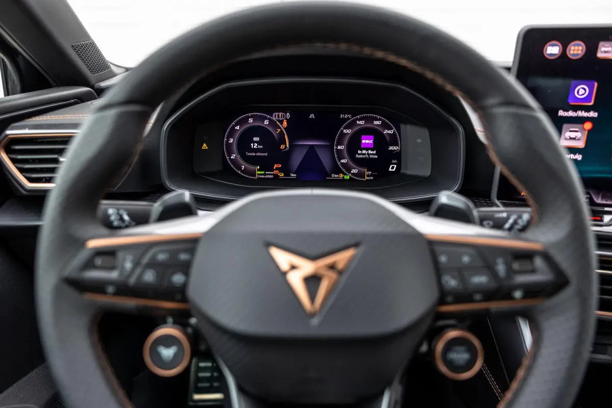 1.5 TSI e-Hybrid 272pk VZ Performance | Senneiser Audio | 19" Velgen