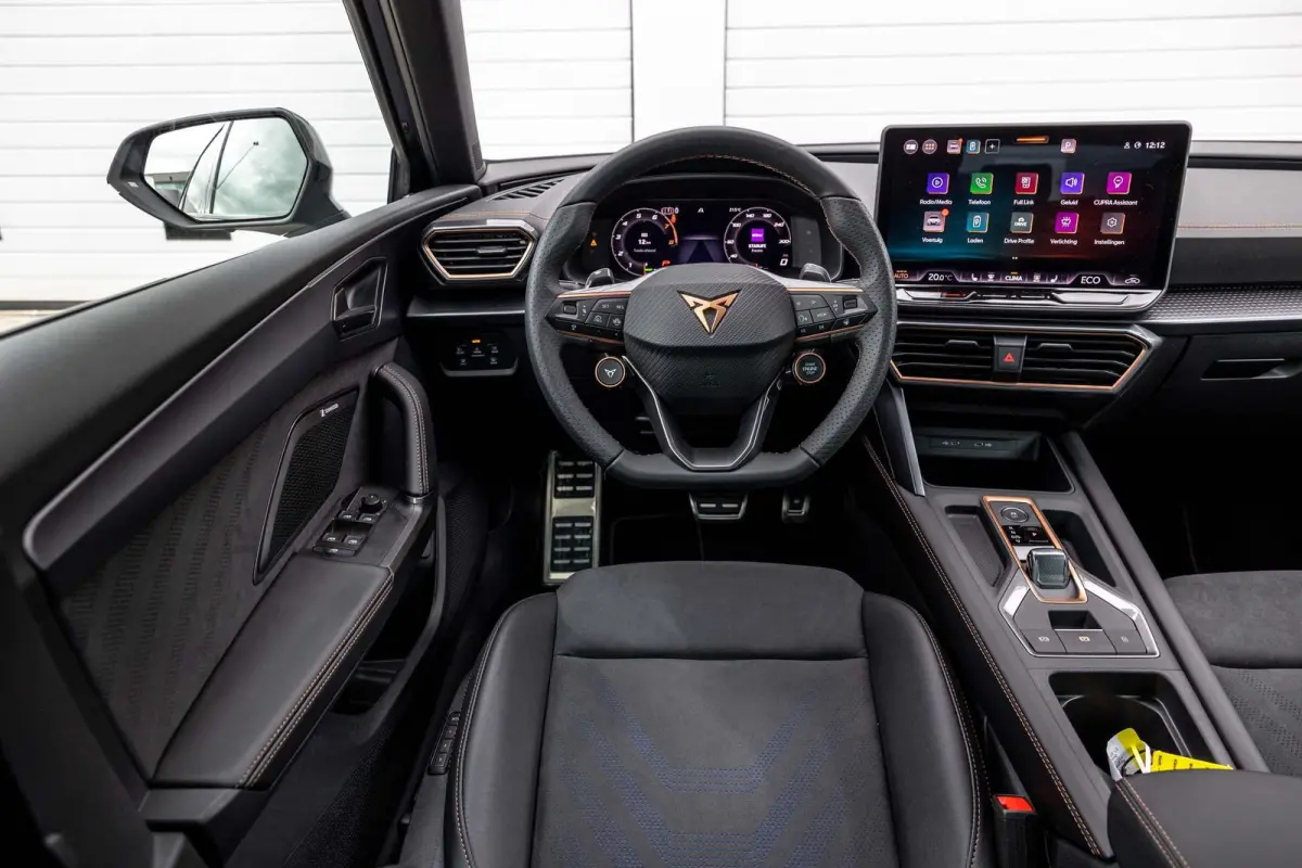 1.5 TSI e-Hybrid 272pk VZ Performance | Senneiser Audio | 19" Velgen