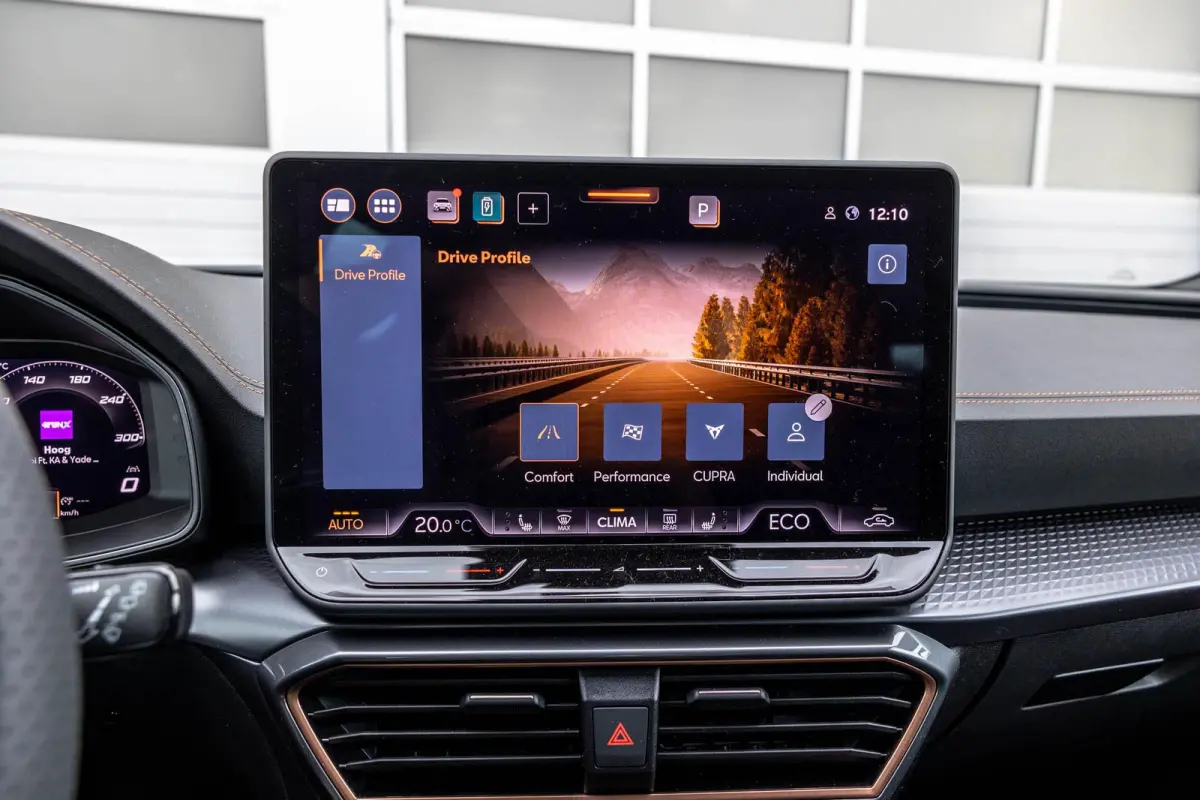 1.5 TSI e-Hybrid 272pk VZ Performance | Senneiser Audio | 19" Velgen
