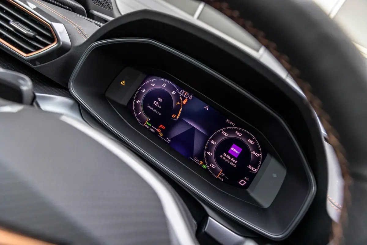 1.5 TSI e-Hybrid 272pk VZ Performance | Senneiser Audio | 19" Velgen