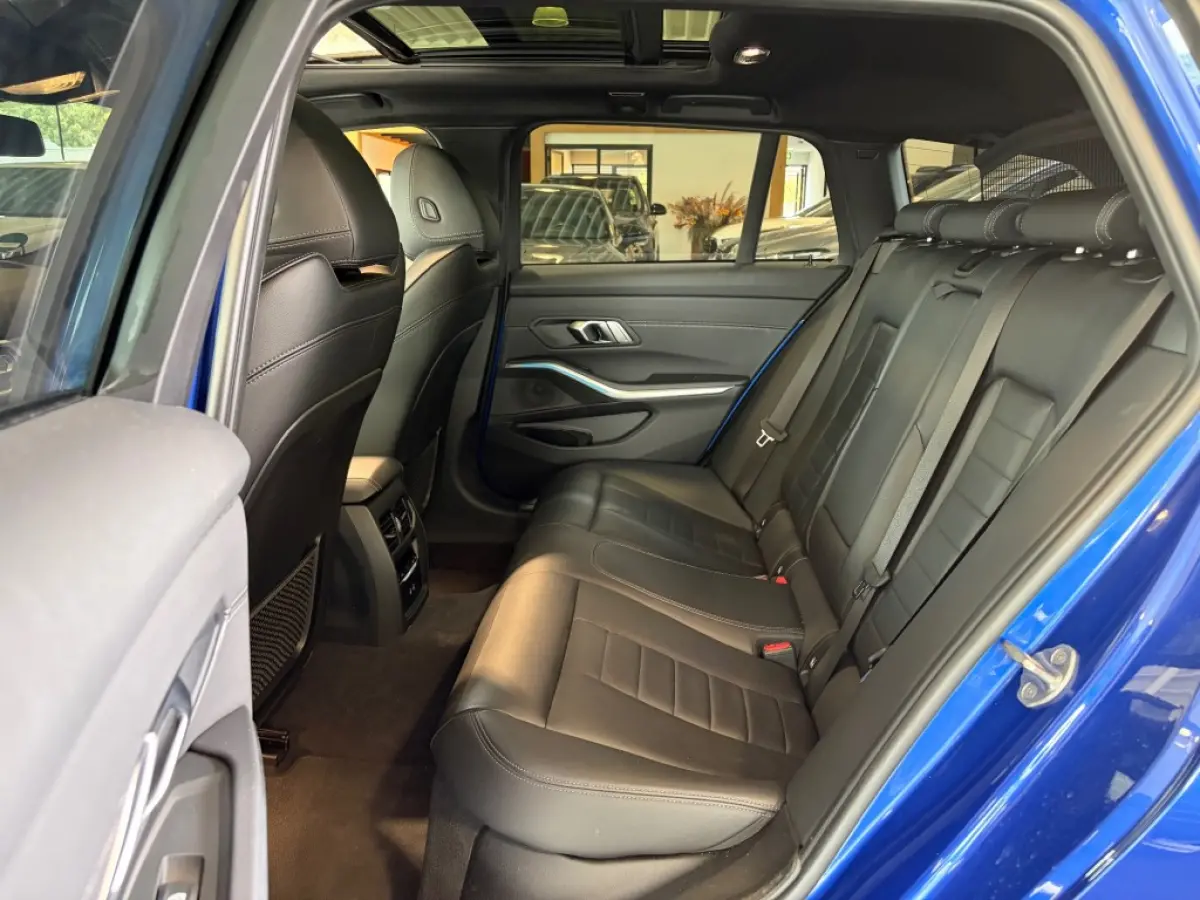 330e xDrive M Sport Pano Laserlicht HUD Camera Sfeerlicht Trekhaak