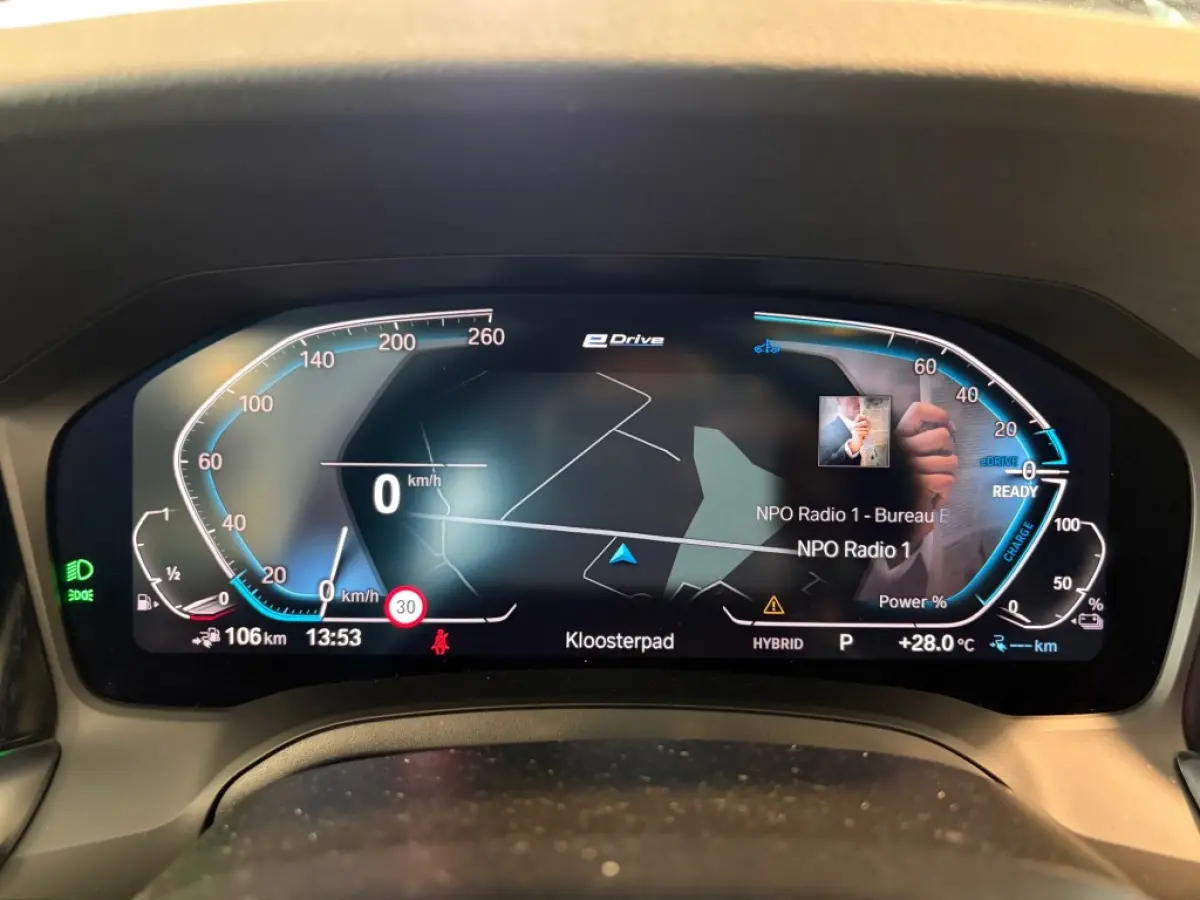 330e xDrive M Sport Pano Laserlicht HUD Camera Sfeerlicht Trekhaak
