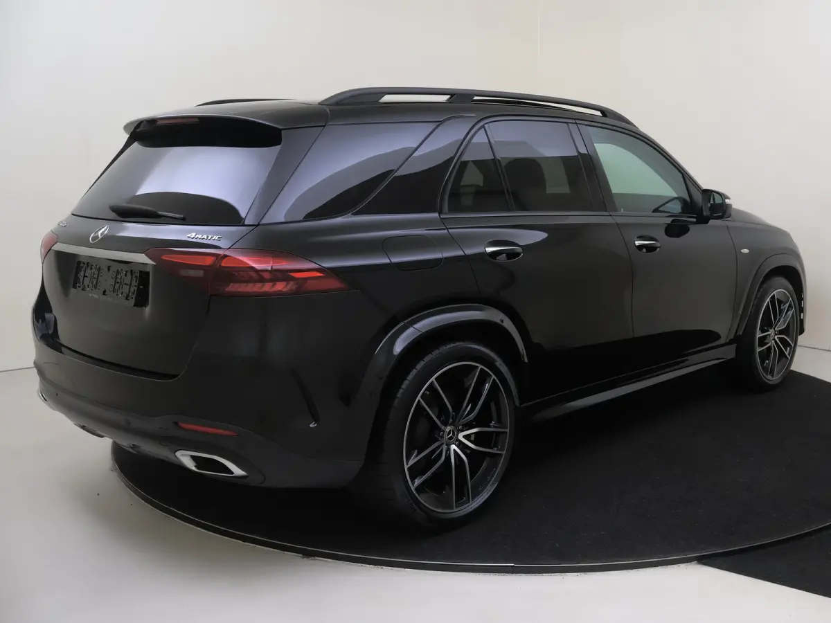 400 e 4MATIC AMG Line / Panoramadak/ 22 inch/ Night/ Burmester/ AIRMATIC/ Memory/ Beige interieur