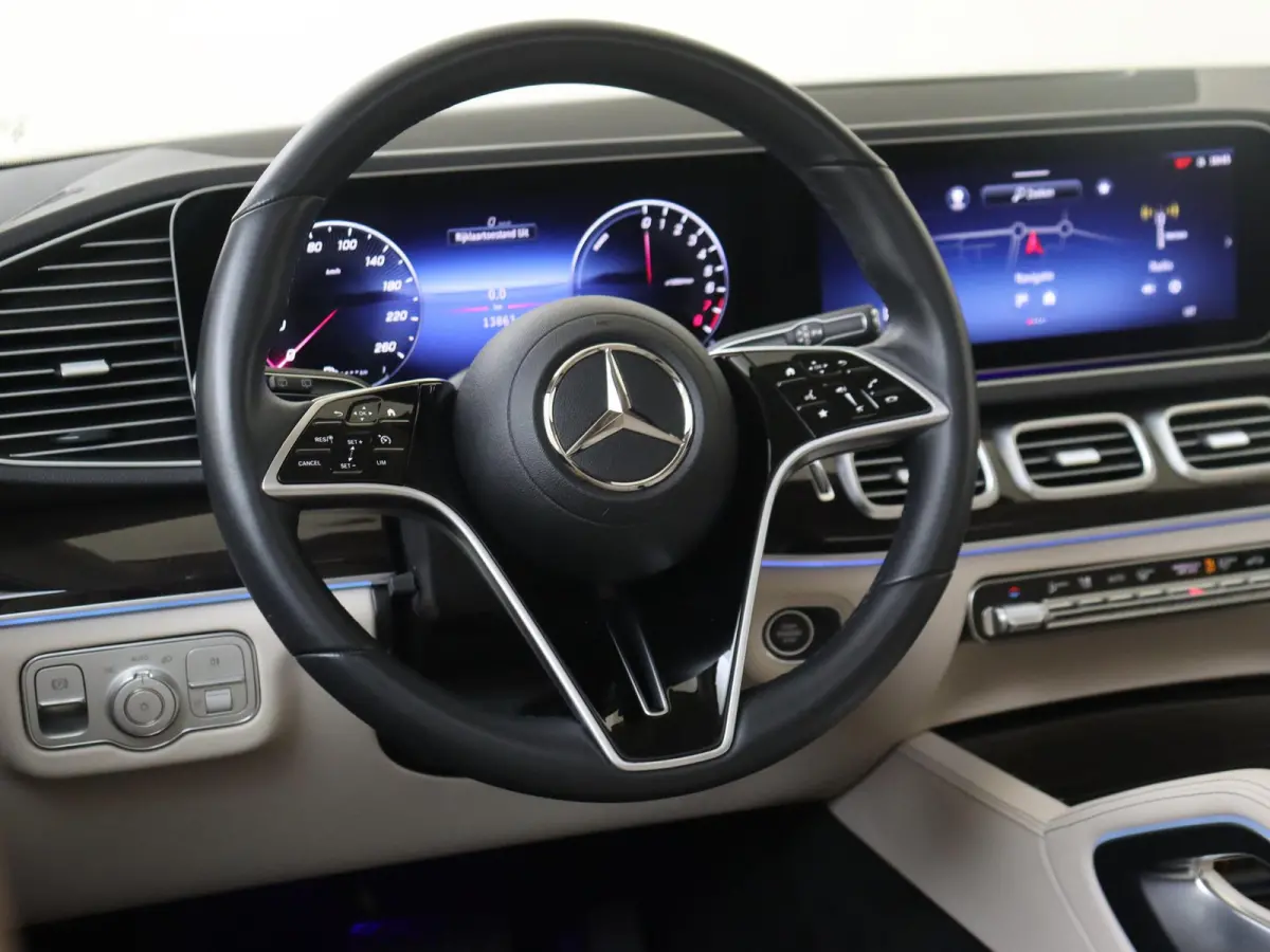 400 e 4MATIC AMG Line / Panoramadak/ 22 inch/ Night/ Burmester/ AIRMATIC/ Memory/ Beige interieur