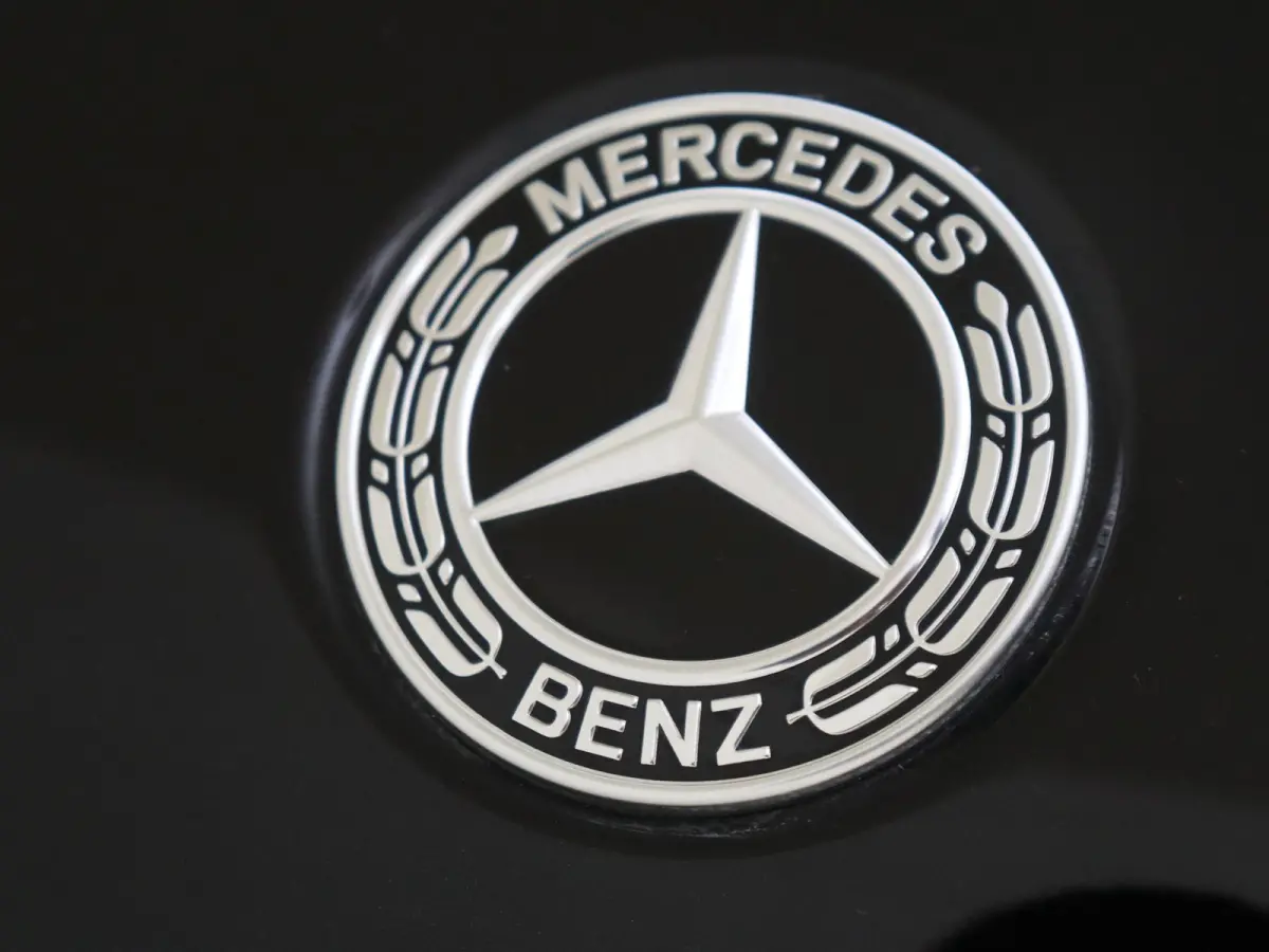 400 e 4MATIC AMG Line / Panoramadak/ 22 inch/ Night/ Burmester/ AIRMATIC/ Memory/ Beige interieur