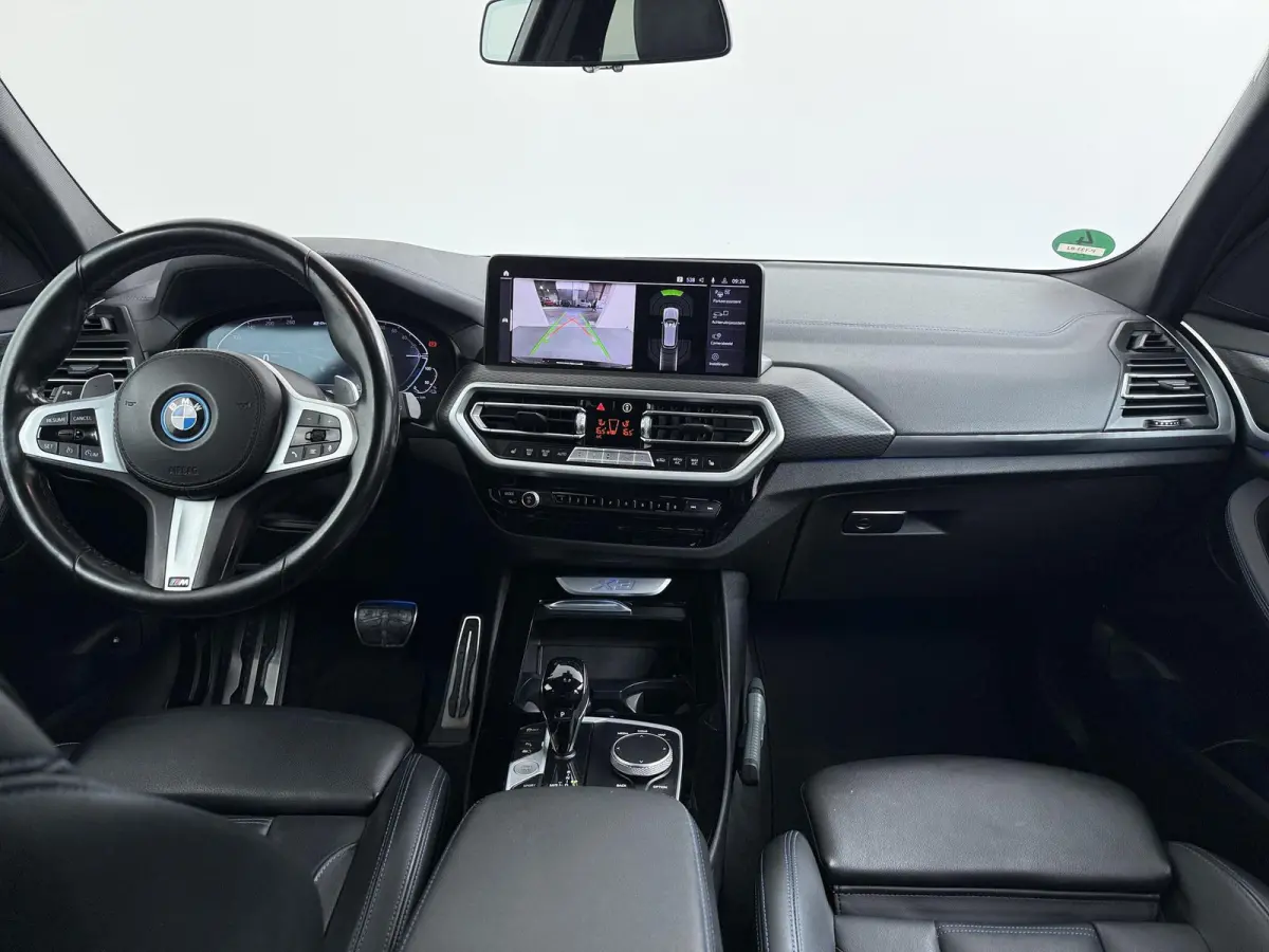 xDrive30e Business Edition Plus | Plug-in Hybride | Panoramadak | Leder | Stoelverwarming |