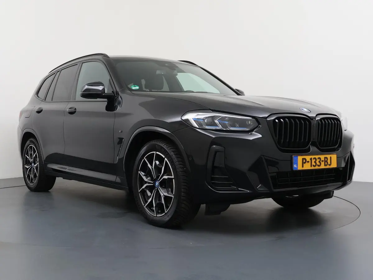 xDrive30e Business Edition Plus | Plug-in Hybride | Panoramadak | Leder | Stoelverwarming |