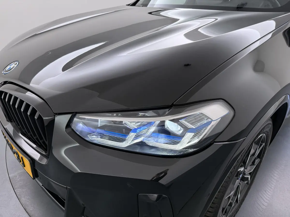 xDrive30e Business Edition Plus | Plug-in Hybride | Panoramadak | Leder | Stoelverwarming |