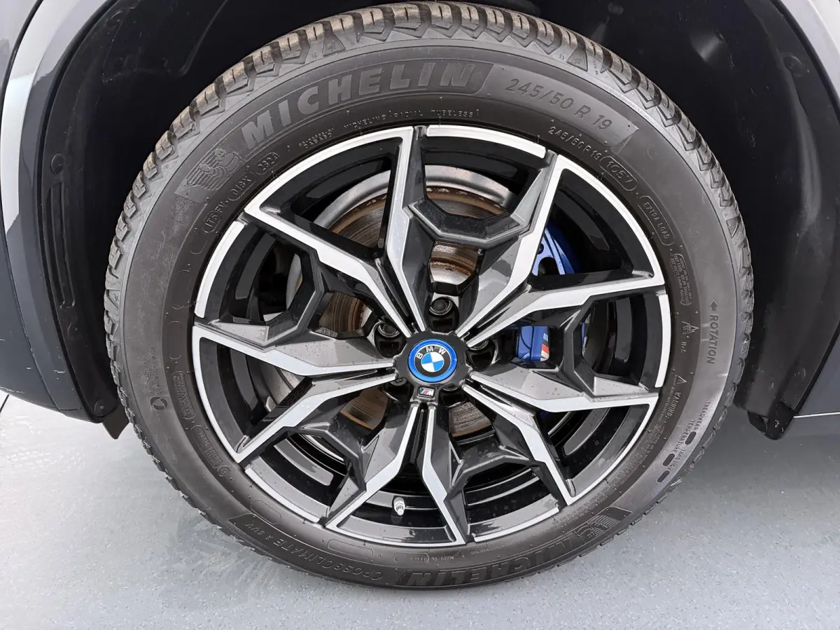 xDrive30e Business Edition Plus | Plug-in Hybride | Panoramadak | Leder | Stoelverwarming |