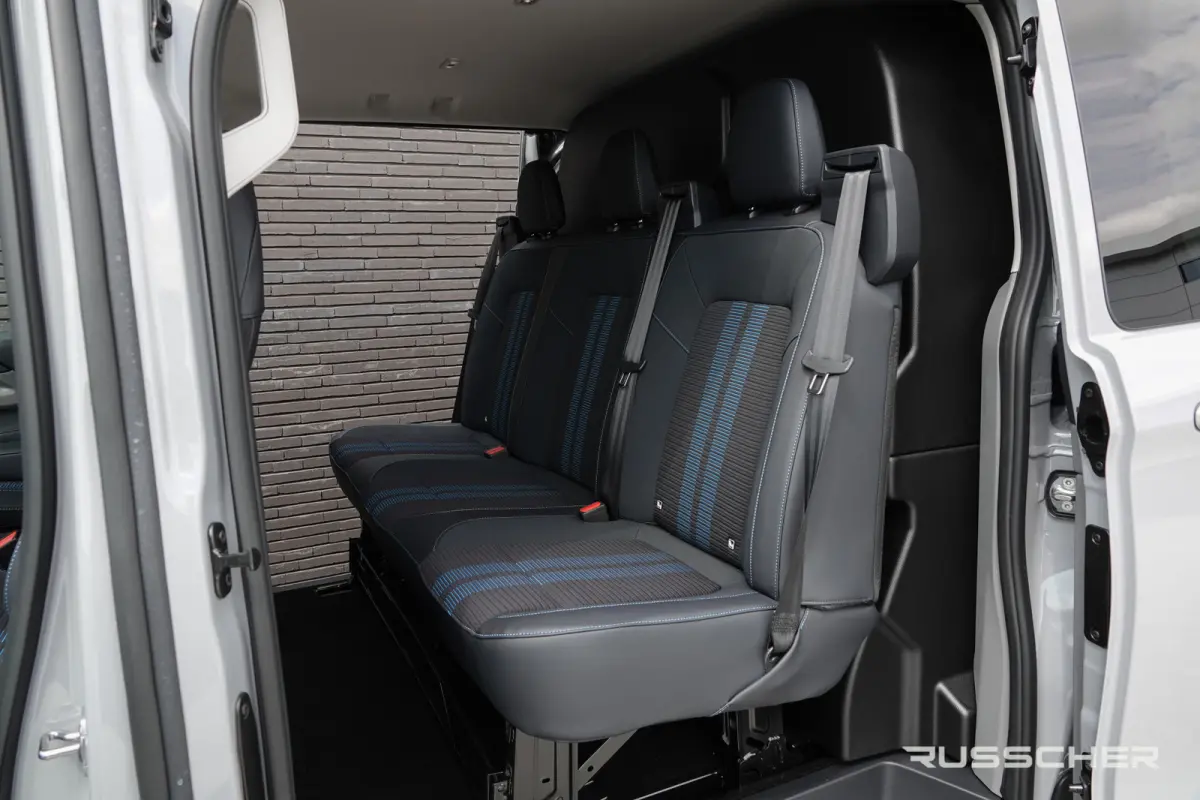 E-Transit L2H1 218Pk Aut. | | Nieuwe 71kWh Accu | 5-Persoons | Elektrisch | Sport 320 | 360° Camera | 19''