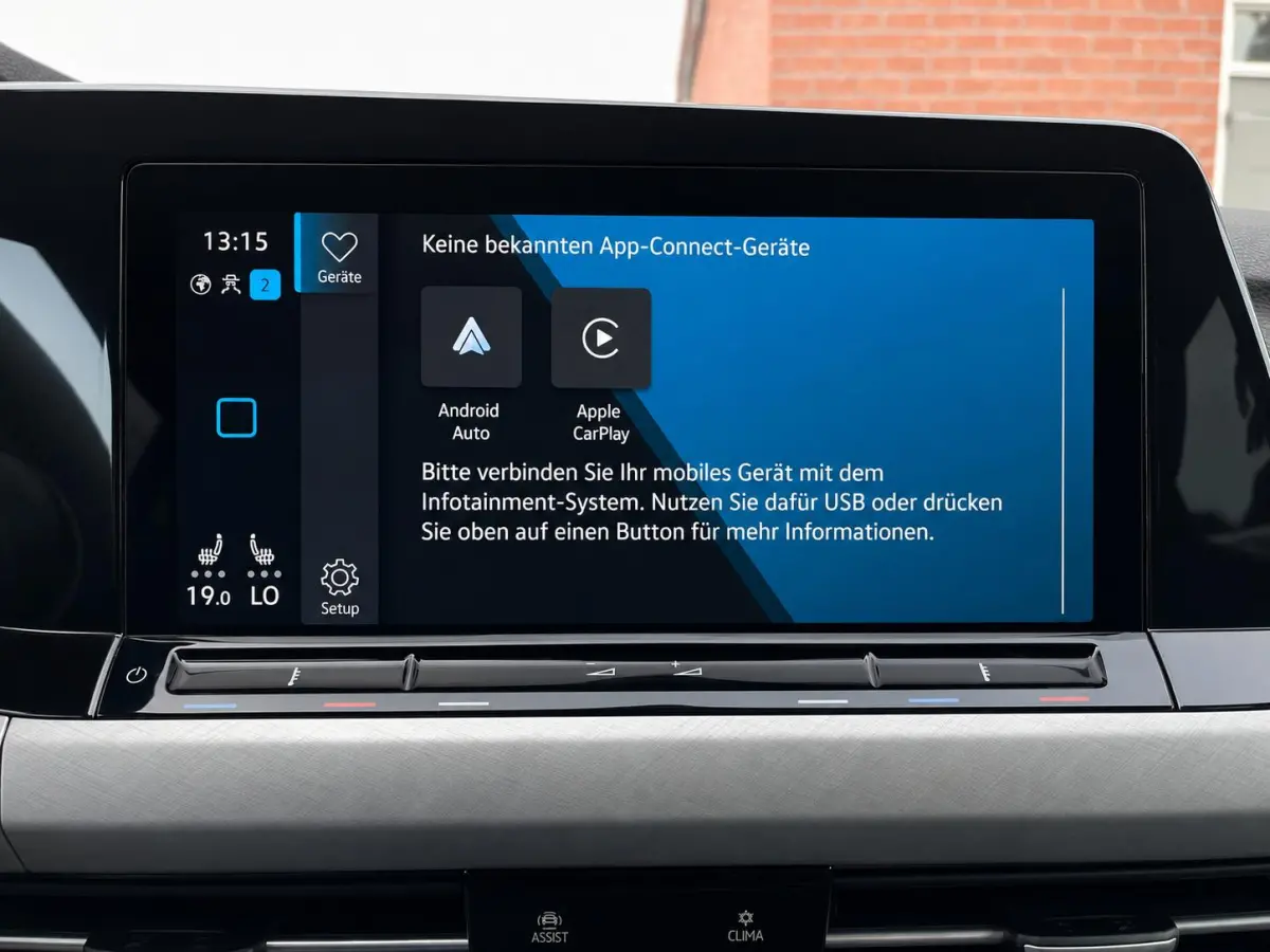 1.5 eTSI Life Business Automaat Trekhaak Airco ECC Navi Carplay Adaptive Cruise Control Full LED Stoel/stuurwielverwarming PDC VA Camera DAB Virtual Cockpit Privacy Glass