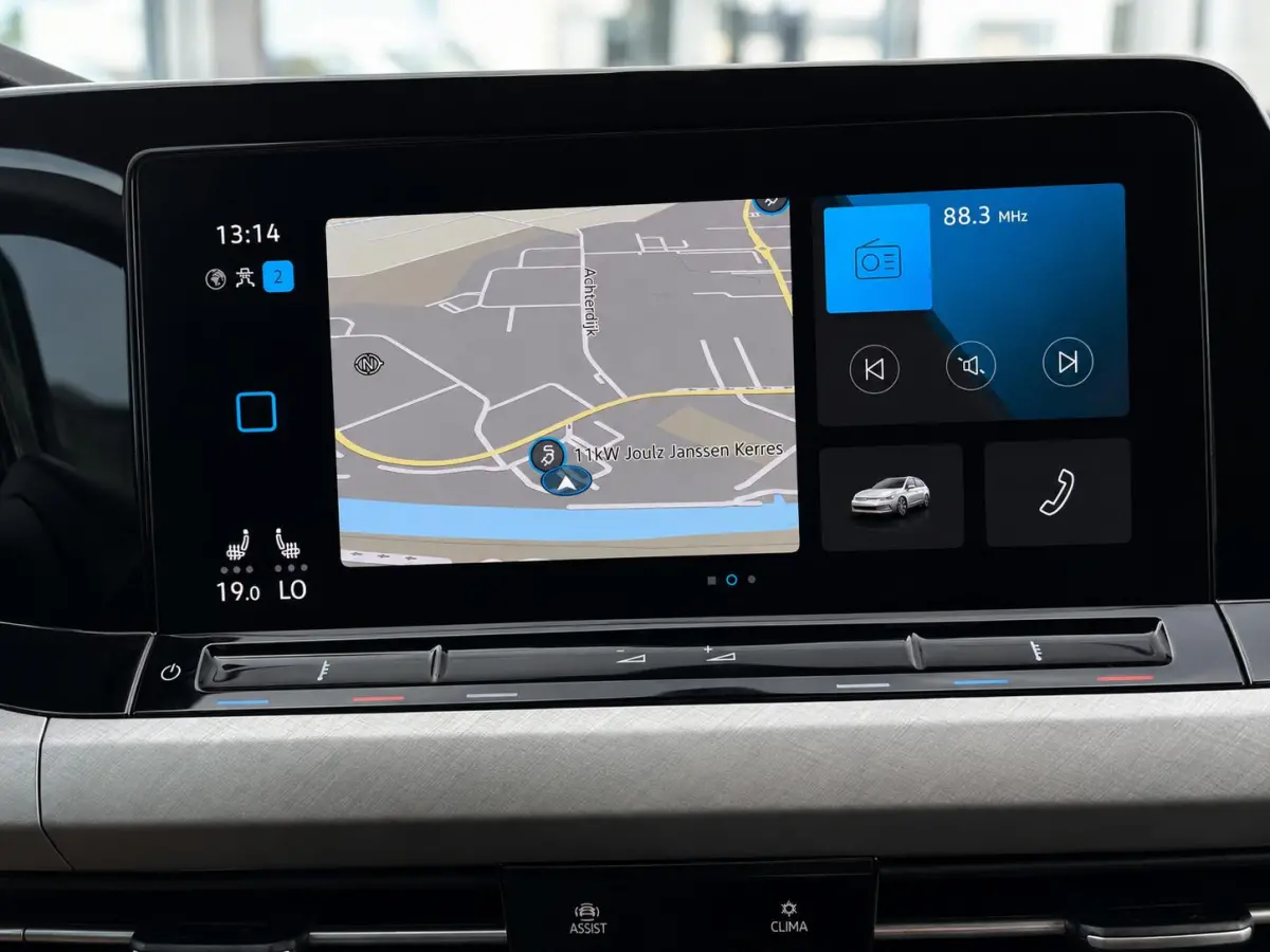 1.5 eTSI Life Business Automaat Trekhaak Airco ECC Navi Carplay Adaptive Cruise Control Full LED Stoel/stuurwielverwarming PDC VA Camera DAB Virtual Cockpit Privacy Glass