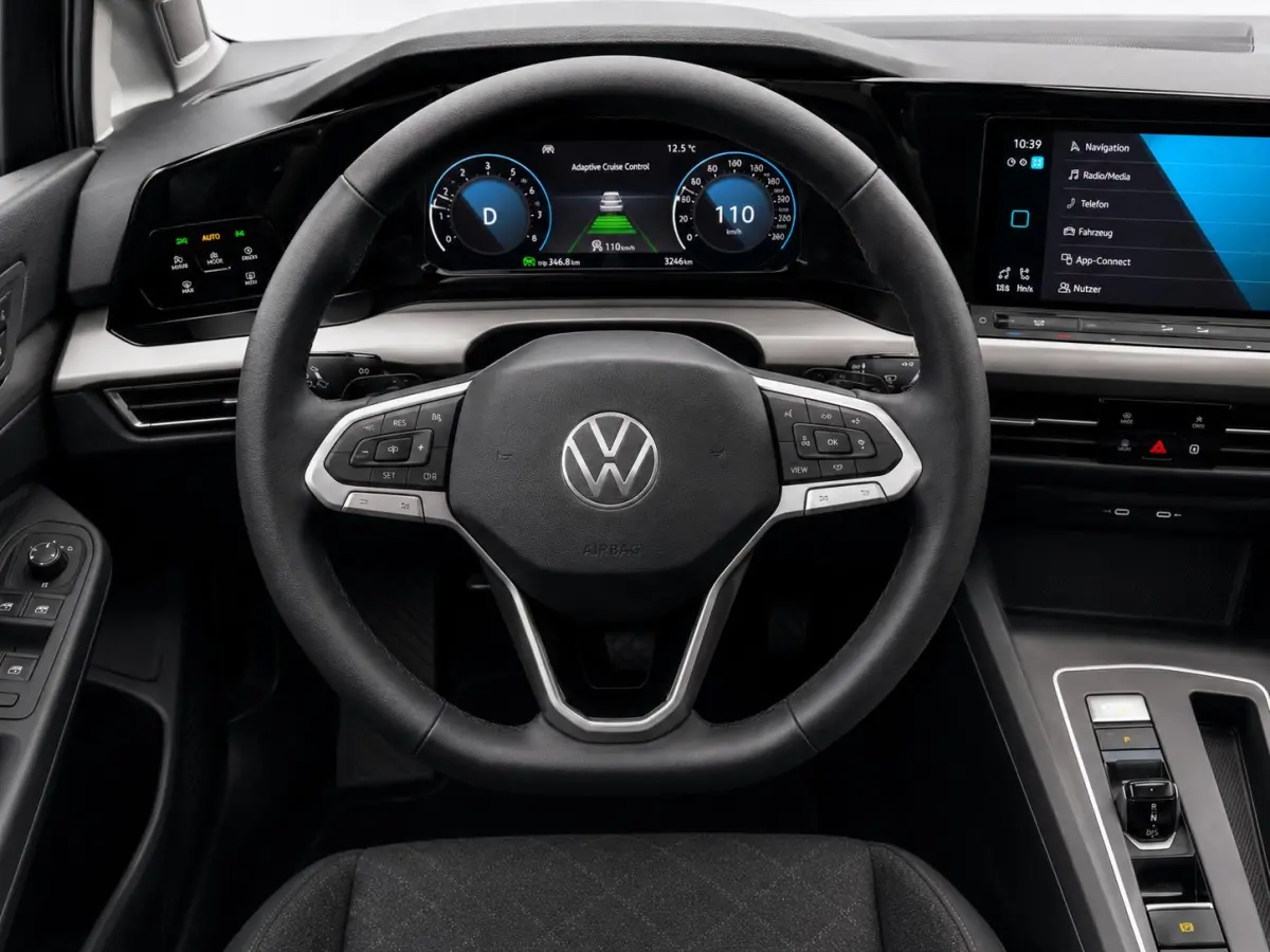 1.5 eTSI Life Business Automaat Trekhaak Airco ECC Navi Carplay Adaptive Cruise Control Full LED Stoel/stuurwielverwarming PDC VA Camera DAB Virtual Cockpit Privacy Glass