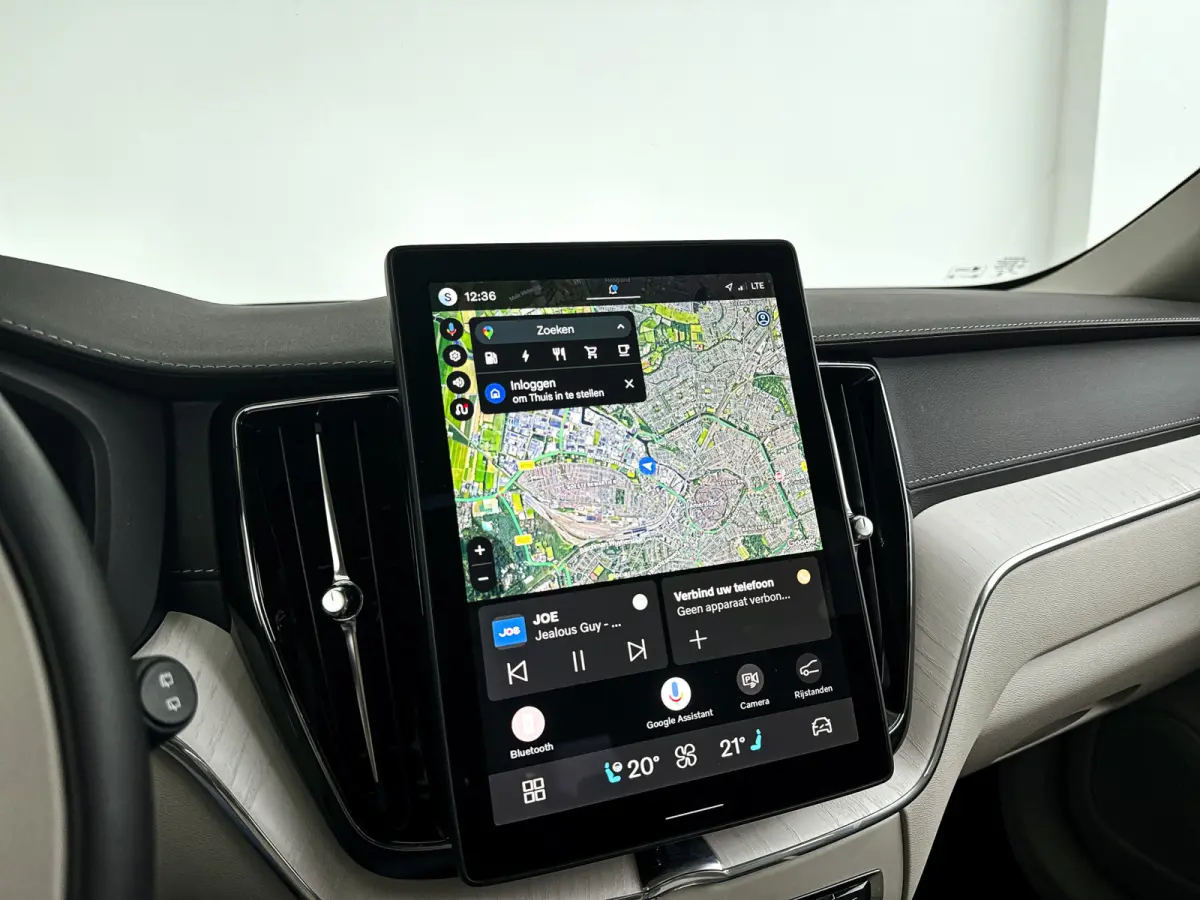 T8 Plug-in hybrid AWD Ultra Dark | Panoramadak | 360° camera | Luchtvering | Harman Kardon | Head-up display | Stoel- en stuurverwarming