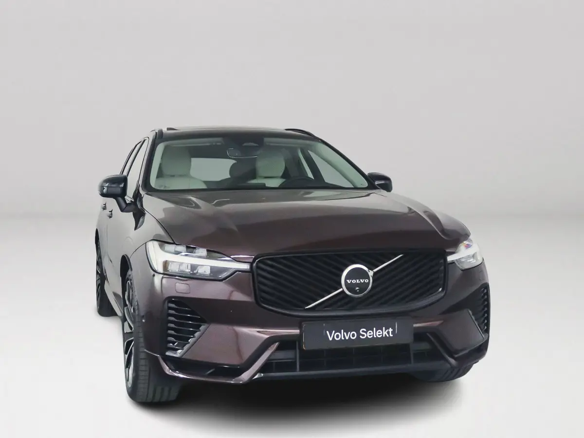 T8 Plug-in hybrid AWD Ultra Dark | Panoramadak | 360° camera | Luchtvering | Harman Kardon | Head-up display | Stoel- en stuurverwarming