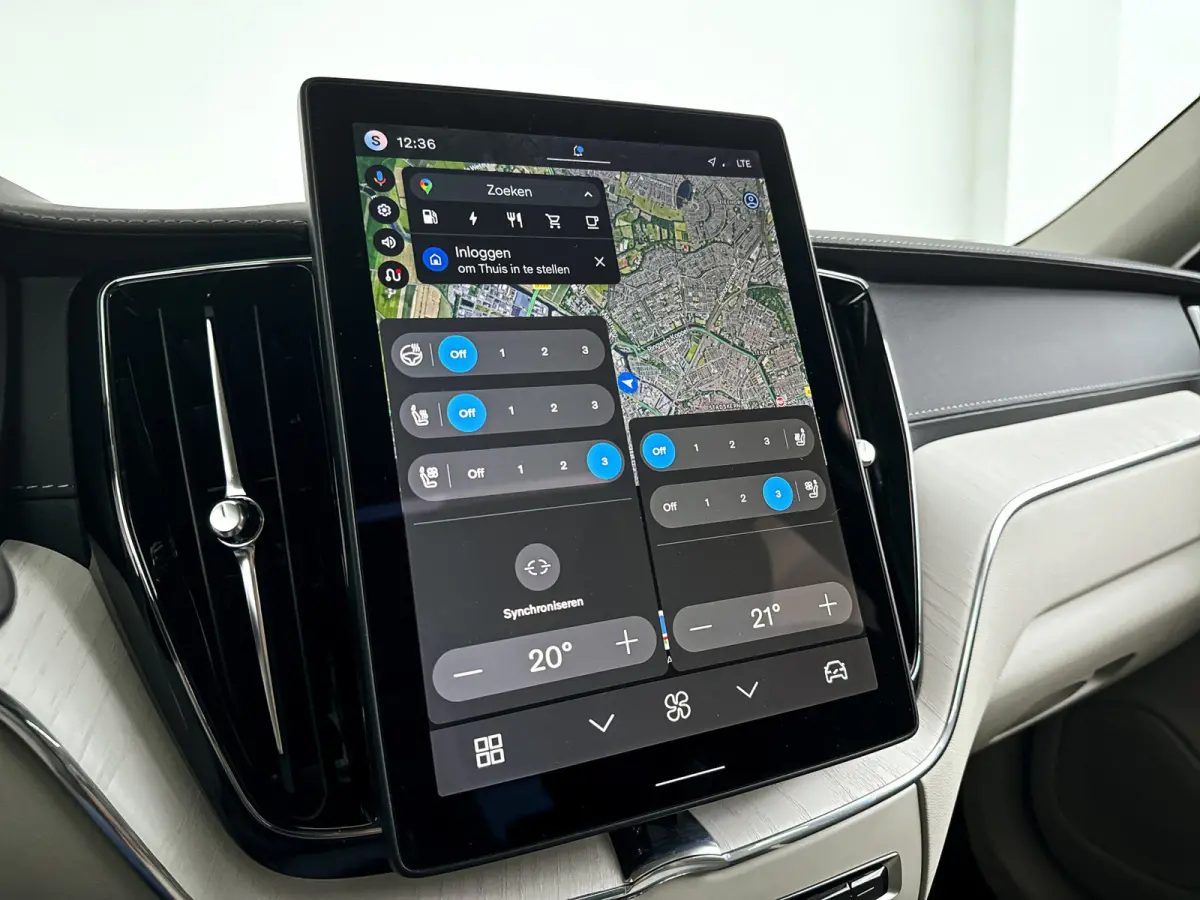 T8 Plug-in hybrid AWD Ultra Dark | Panoramadak | 360° camera | Luchtvering | Harman Kardon | Head-up display | Stoel- en stuurverwarming