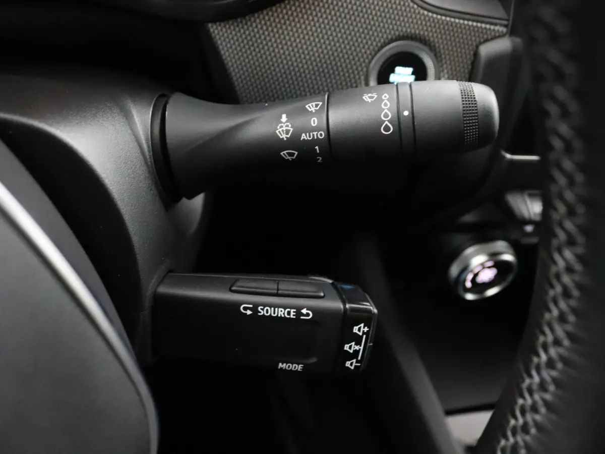 E-TECH Hybrid 145 Intens | Soh 94% | Stoel- & Stuurverw. | Parkeercamera |