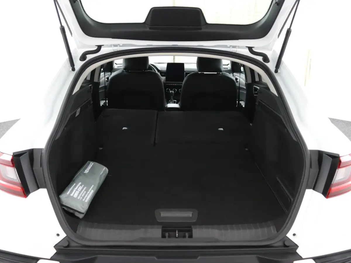 E-TECH Hybrid 145 Intens | Soh 94% | Stoel- & Stuurverw. | Parkeercamera |