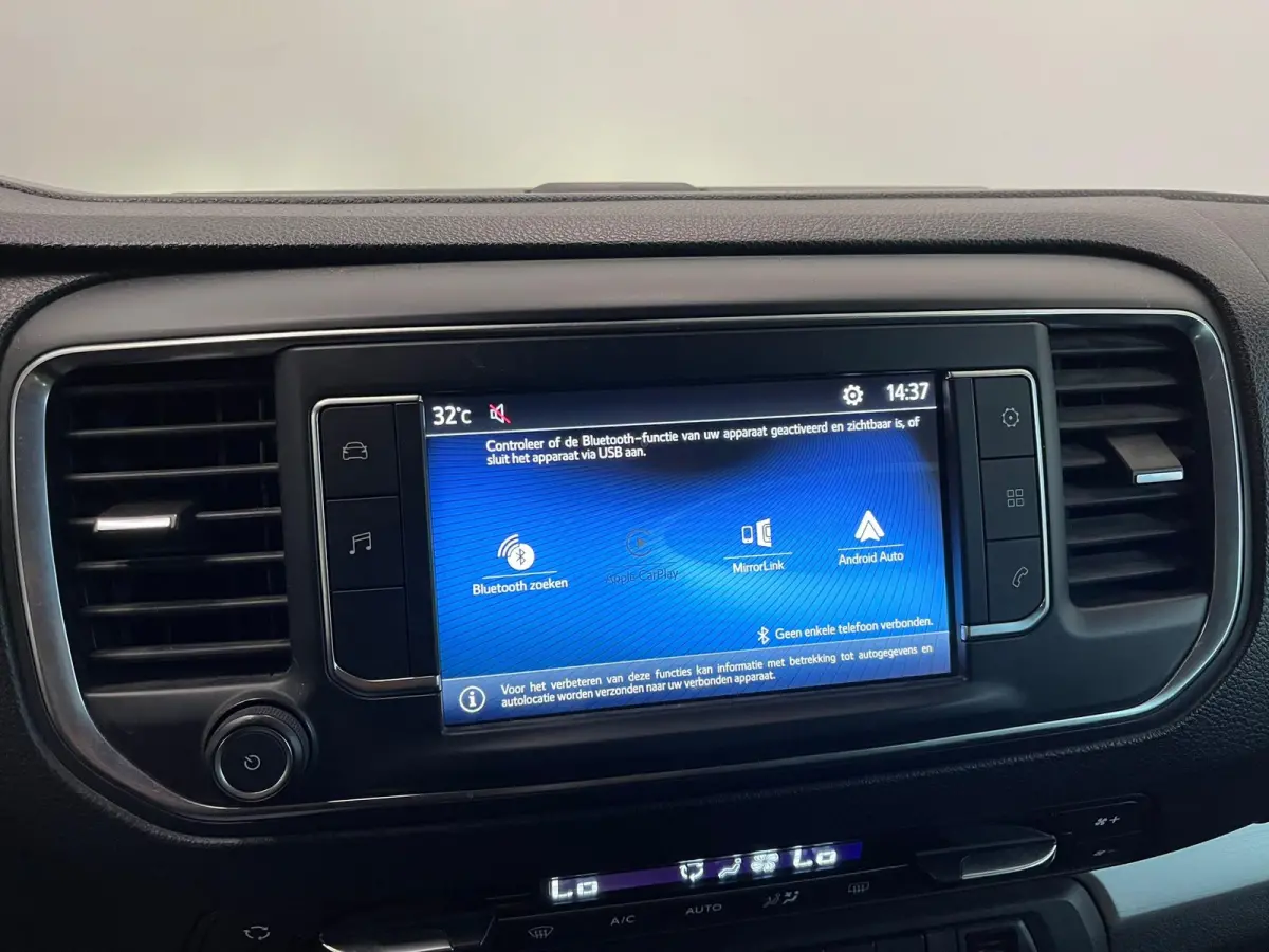 Verso L2 Extra Range Luxury 75 kWh 8p Personen bus Panorama dak Lederen bekleding Voorstoelen Climate Control Apple Carplay Android Auto Parkeer sensoren Cruise Control Bumpers in kleur
