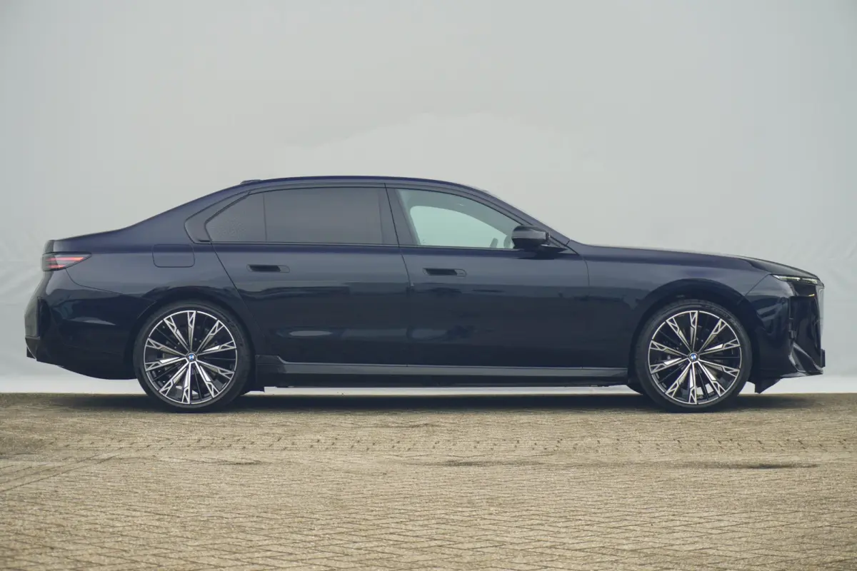 xDrive50 Connoisseur Pack | M Sportpakket Pro | Executive Lounge | Bowers & Wilkins