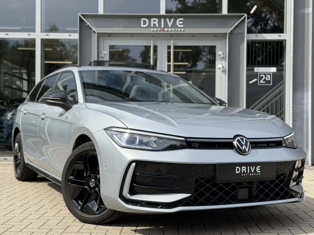 1.5 eHybrid R-Line |Pano|Leer|Memory|Ventilatie|Massage|HUD|