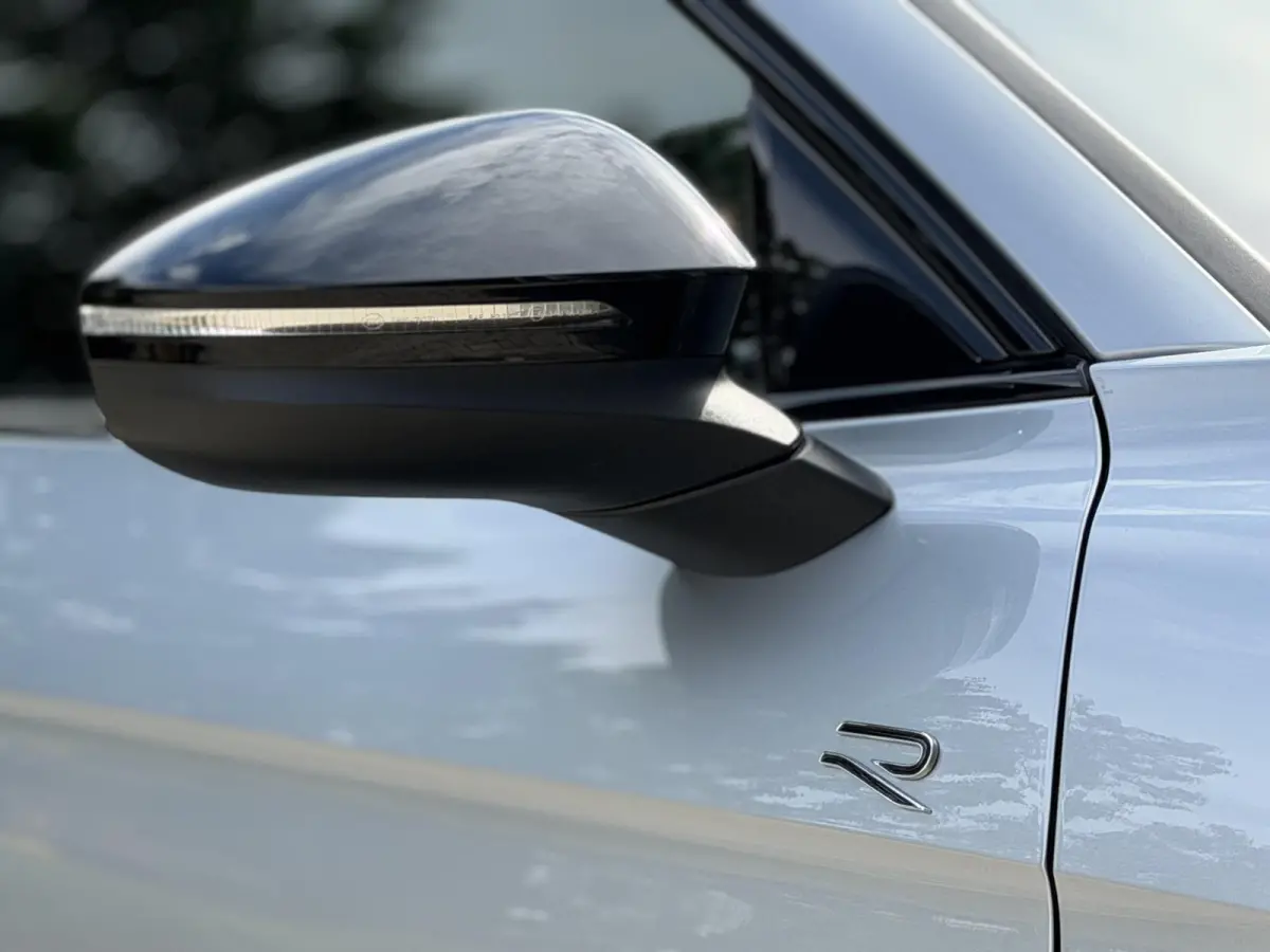 1.5 eHybrid R-Line |Pano|Leer|Memory|Ventilatie|Massage|HUD|