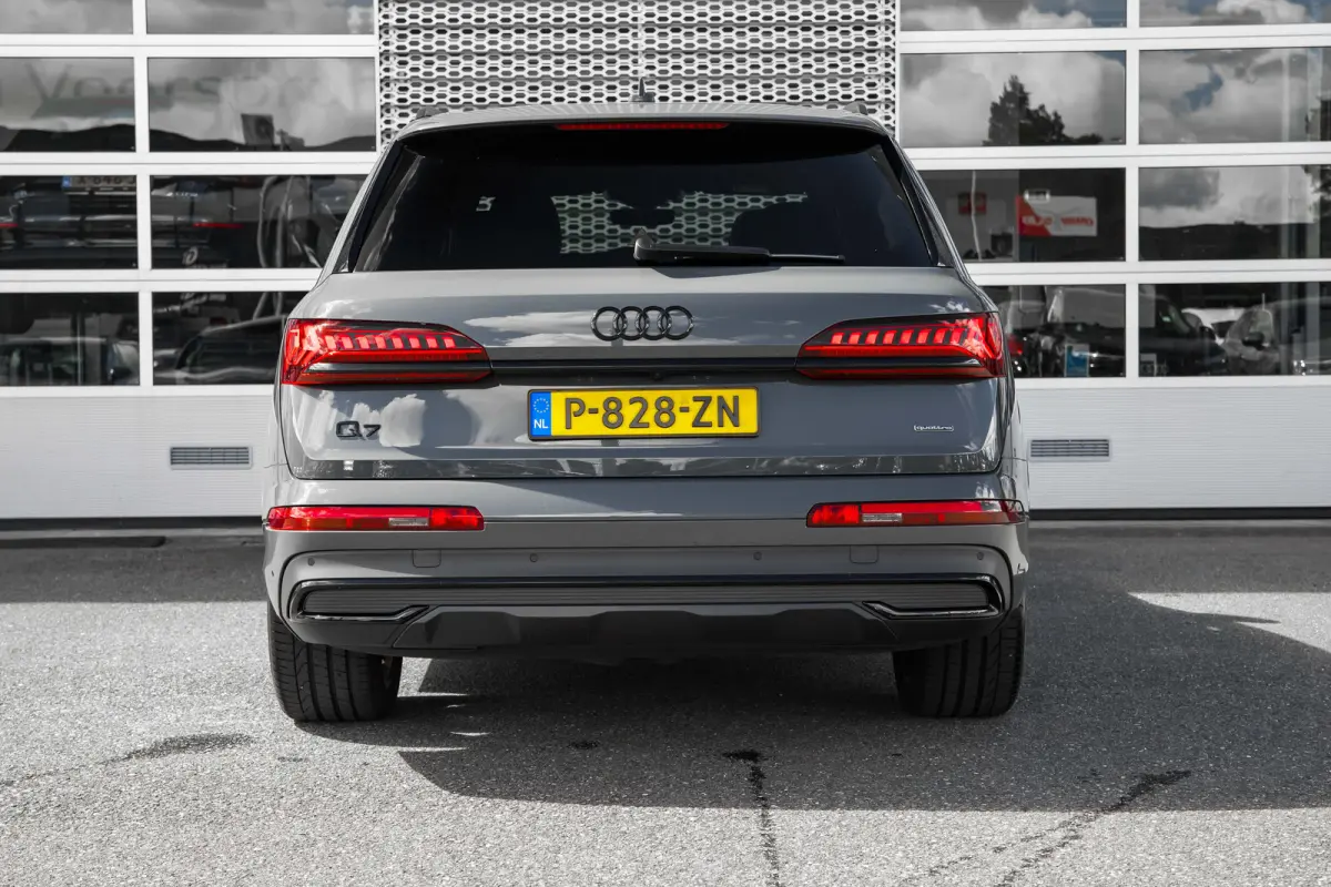 55 TFSI e quattro Pro Line Plus | Panoramdak | Bang & Olufsen | HUD | Servosluiting | | Alarm klasse 3 | Audio installatie premium | Cruisecontrol adaptief
