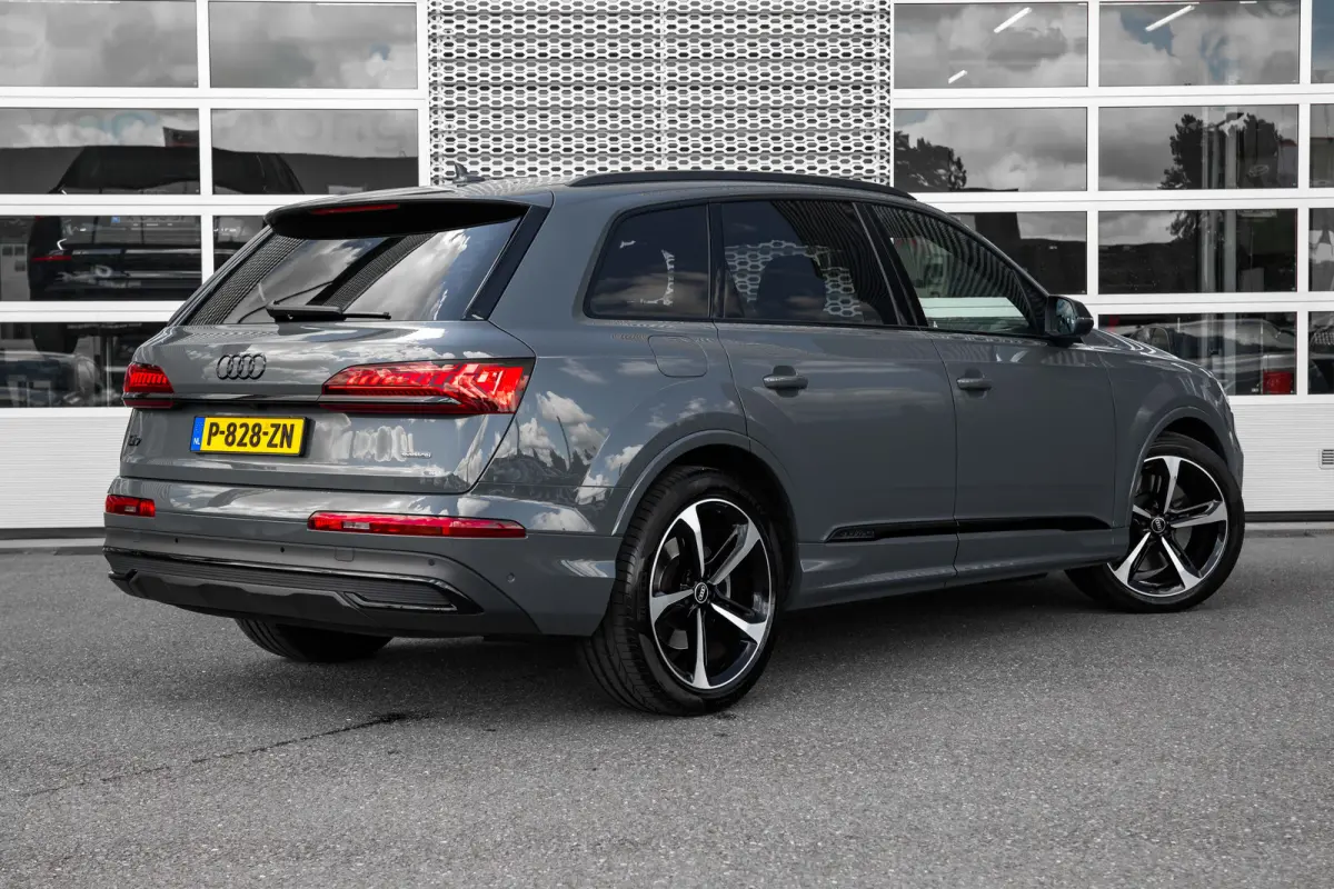 55 TFSI e quattro Pro Line Plus | Panoramdak | Bang & Olufsen | HUD | Servosluiting | | Alarm klasse 3 | Audio installatie premium | Cruisecontrol adaptief