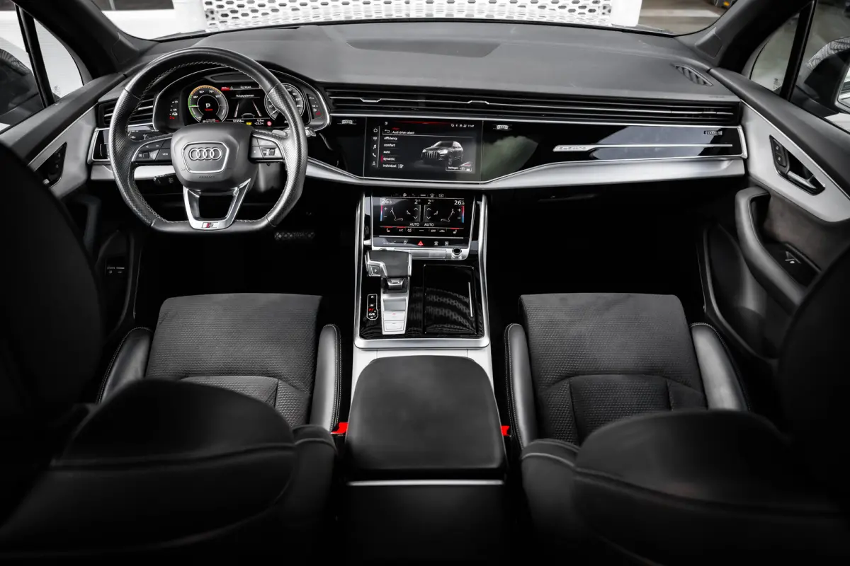 55 TFSI e quattro Pro Line Plus | Panoramdak | Bang & Olufsen | HUD | Servosluiting | | Alarm klasse 3 | Audio installatie premium | Cruisecontrol adaptief