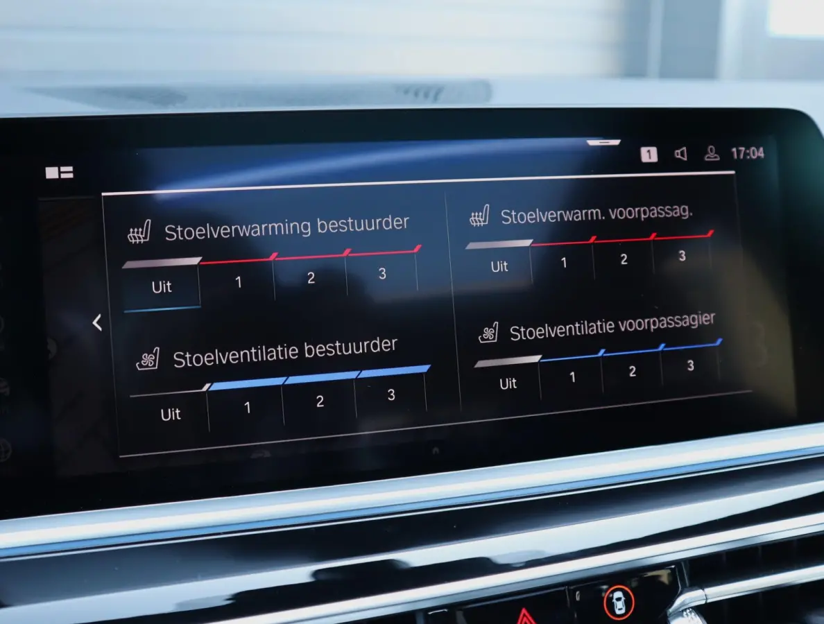 xDrive45e M Sport High Executive | Pano | H+K | Trekhaak | Comfort Stoelen | Co-pilot