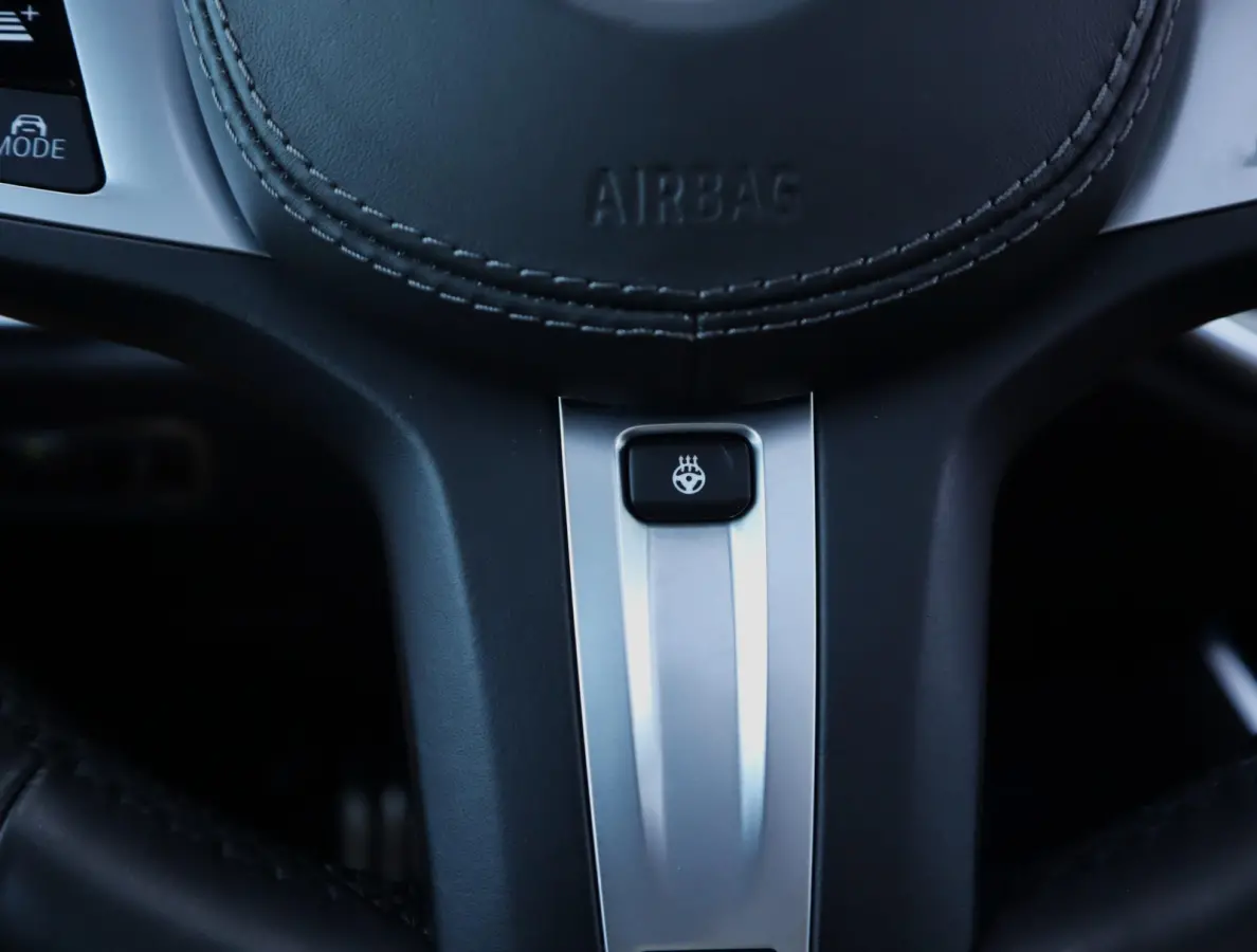 xDrive45e M Sport High Executive | Pano | H+K | Trekhaak | Comfort Stoelen | Co-pilot