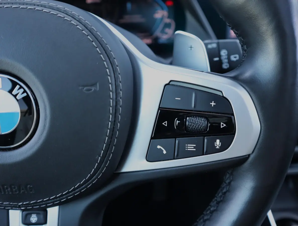 xDrive45e M Sport High Executive | Pano | H+K | Trekhaak | Comfort Stoelen | Co-pilot